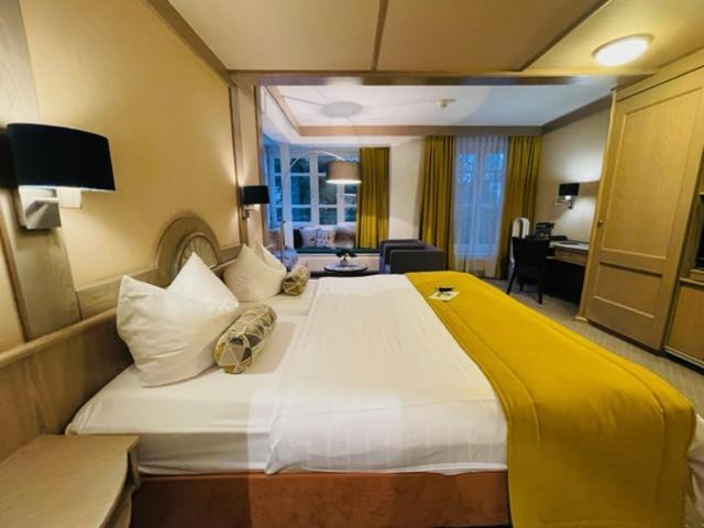Romantisches Hotel Menzhausen ウスラー エクステリア 写真