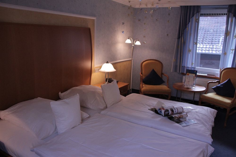 Romantisches Hotel Menzhausen ウスラー エクステリア 写真