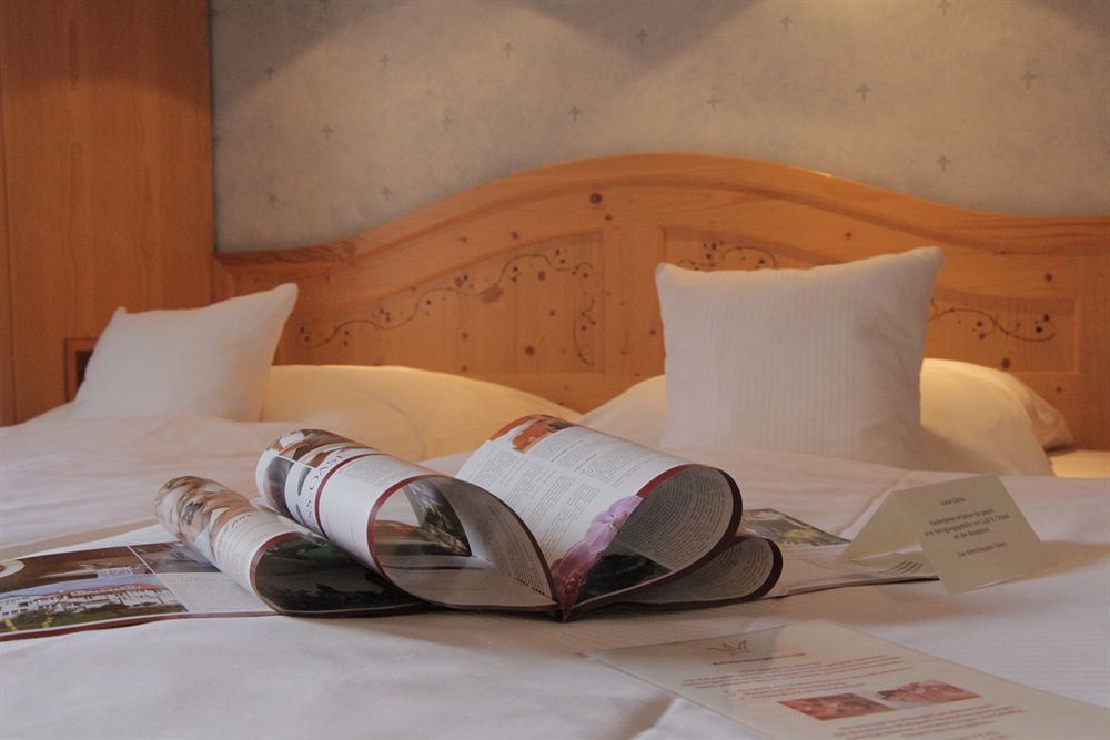 Romantisches Hotel Menzhausen ウスラー エクステリア 写真