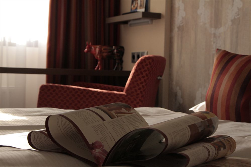 Romantisches Hotel Menzhausen ウスラー エクステリア 写真