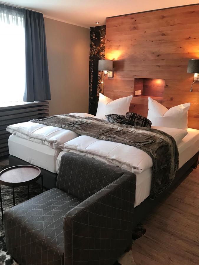 Romantisches Hotel Menzhausen ウスラー エクステリア 写真