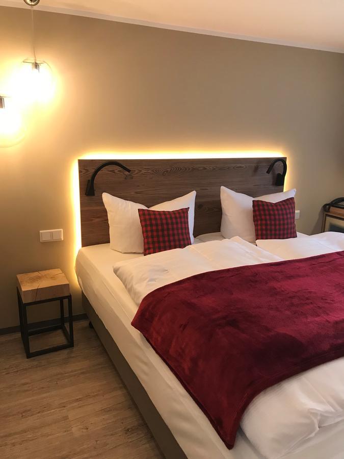Romantisches Hotel Menzhausen ウスラー エクステリア 写真