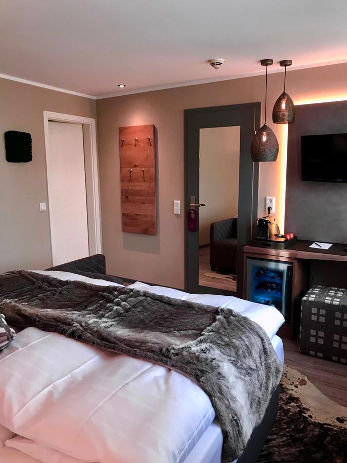 Romantisches Hotel Menzhausen ウスラー エクステリア 写真
