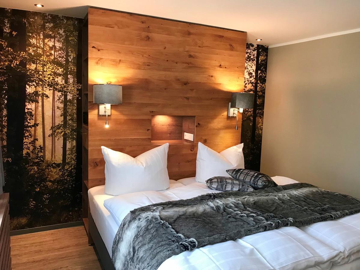 Romantisches Hotel Menzhausen ウスラー エクステリア 写真