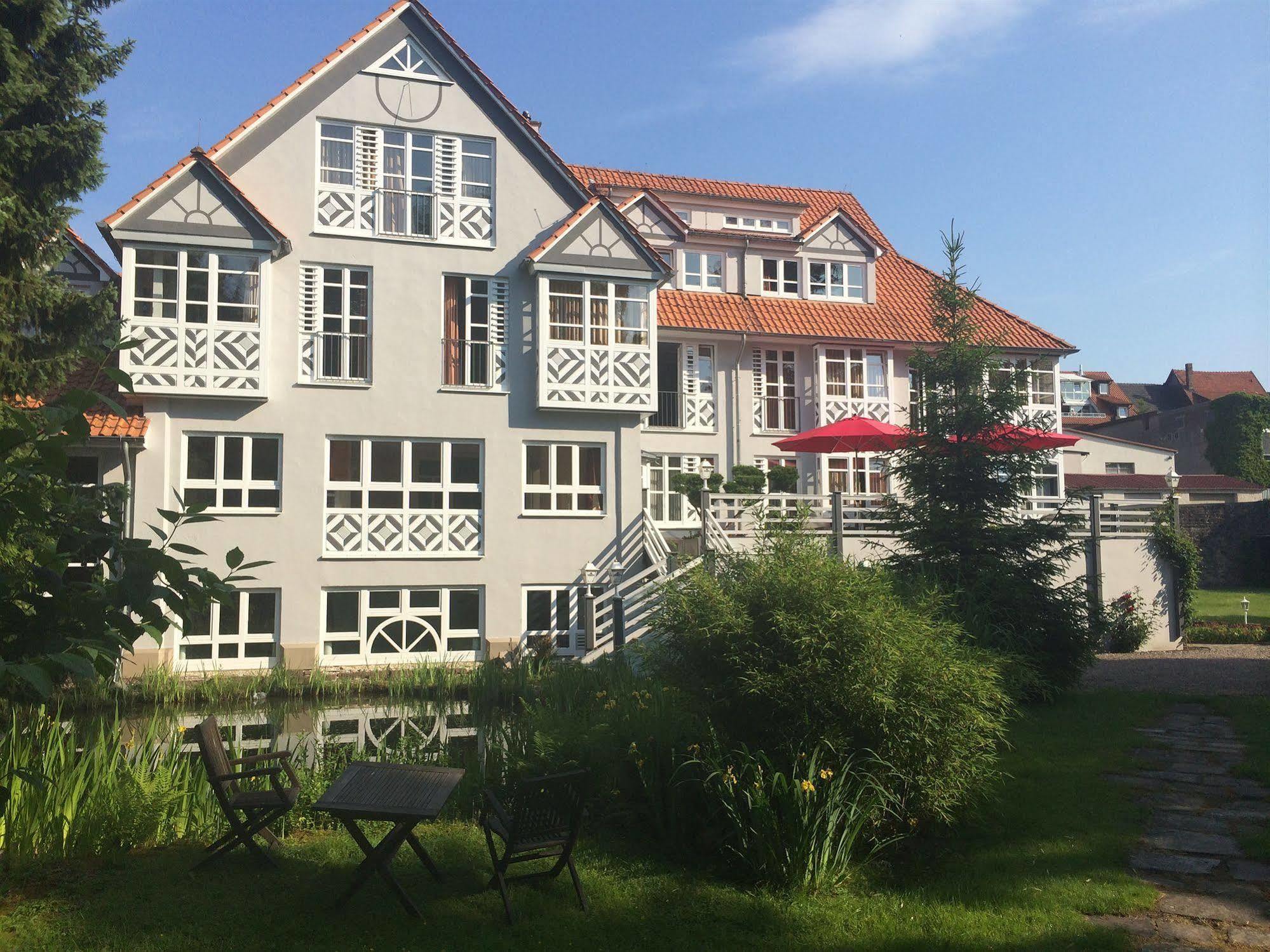Romantisches Hotel Menzhausen ウスラー エクステリア 写真